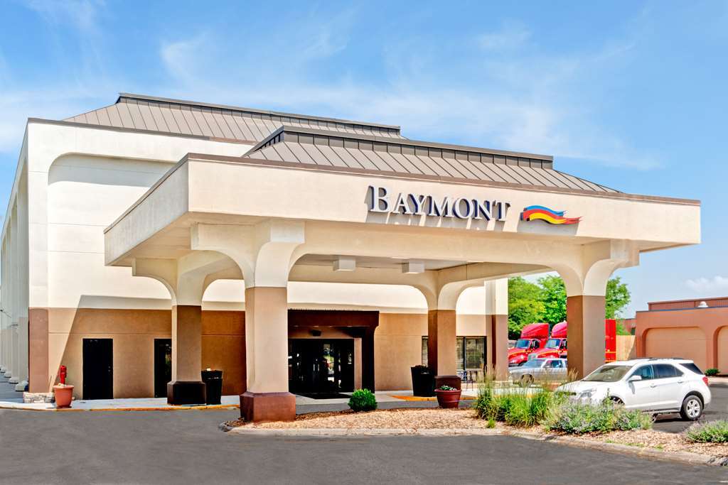 Baymont Inn & Suites Omaha Exterior photo